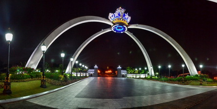 Laman Mahkota Istana Bukit Serene